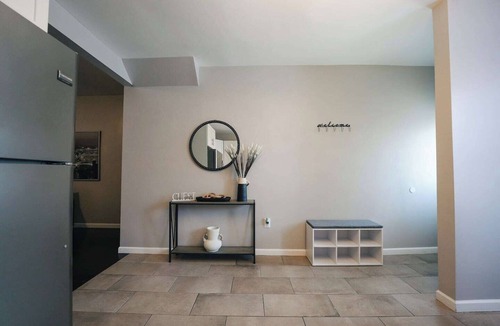 Constable Hook House | Modern Comfy Home, minutes to NYC