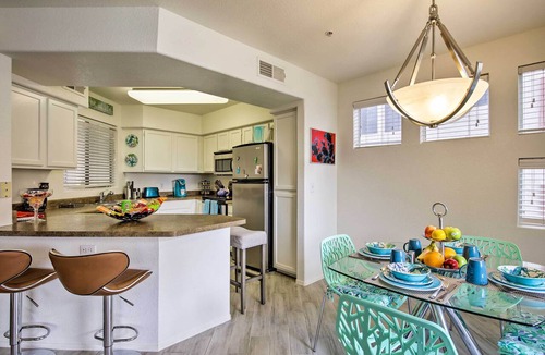Encanto Condo | Modern Condo w/Pool Access ~ 3 Mi to Dtwn Phoenix