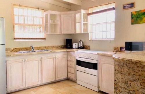 Lascelles Apartment | Modern Condo With Great Location on the West Coast