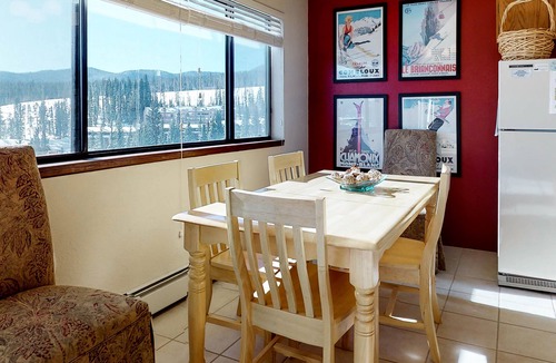 Wildernest Condo | Modern condo with mountain views - near hiking & skiing