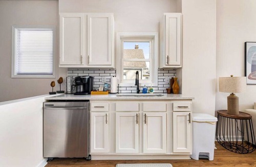 Columbus Apartment | Modern, Convenient, 2BR, BA, w/Balcony