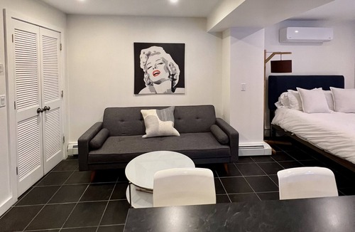 Dorchester Apartment | Modern cool, and spacious apartment. 5 minutes walk to the subway.