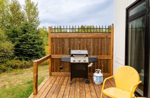 Corran Ban House | Modern Country Guesthouse in PEI—Private Patio, Cozy & Convenient Location