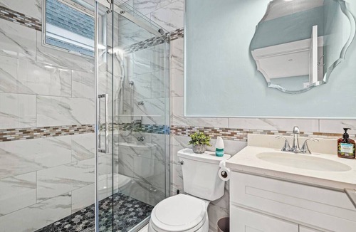 Dorchester Apartment | Modern Cozy 3BR-2BA Apt Near T