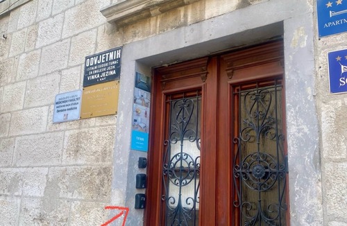 Old Town Apartment | Modern & cozy apartment in amazing location just opposite to Dioclation's Palace