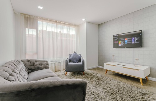 Chia Apartment | Modern & Cozy Escape for Two Well-Located in Chía