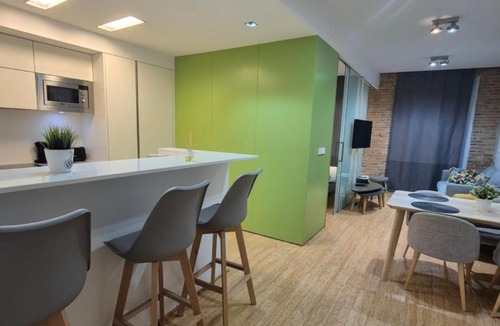 Almanjayar Apartment | Modern & Cozy flat in Center Granada
