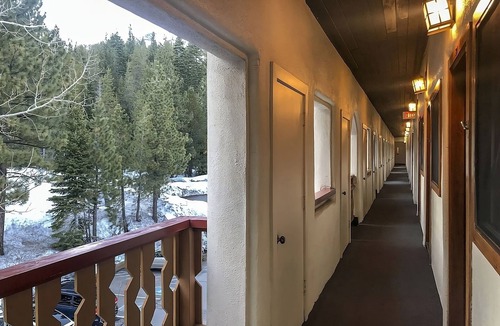 Olympic Valley Hotel | Modern Cozy Getaway with Scenic Alpine Views | 4 Units