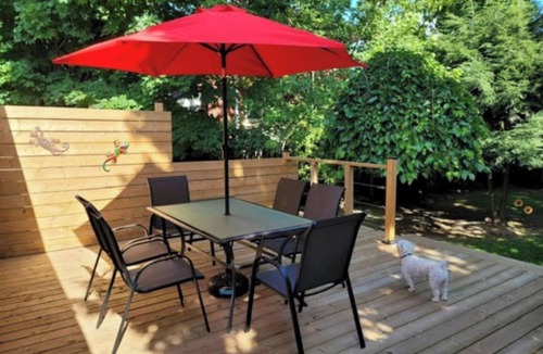 Niagara Falls House | Modern & Cozy House – Located Near Falls, Parks, Wineries, and Casinos.