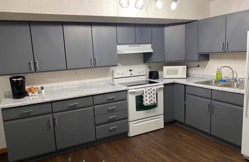 Mankato House | Modern & Cozy - Quiet Neighborhood + Coffee