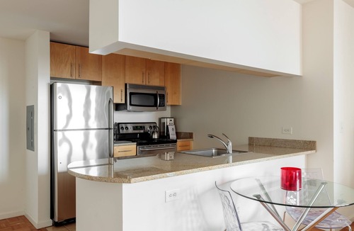 Downtown Jersey City Apartment | Modern Cozy Studio, Steps from PATH Train Station