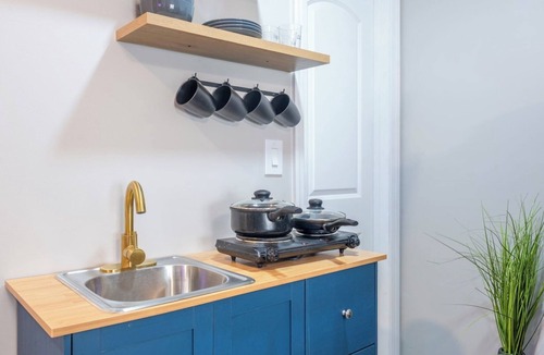 West Orange Apartment | Modern & Cozy Studio with Luxe Spa-Like Bathroom, Close to NYC+Major attractions
