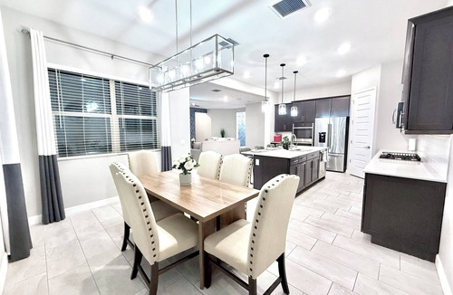 South Mountain House | Modern Custom Home in Gated Central Phoenix Community