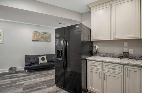 Eckington Condo | Modern DC Condo w/Free Parking Permit & City Access