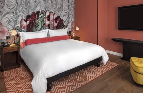 Chinatown Hotel | Modern DC Getaway | 2 Units | Atelier Suites | Close to Smithsonian