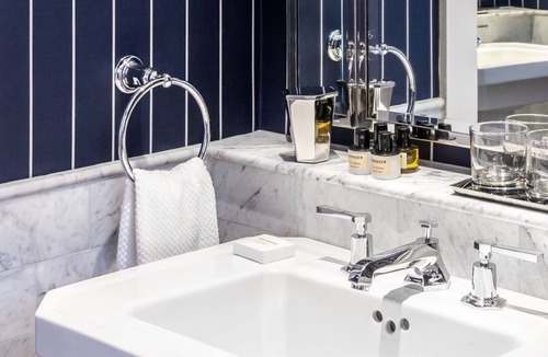 Chinatown Hotel | Modern DC Getaway | 2 Units | Atelier Suites | Close to Smithsonian