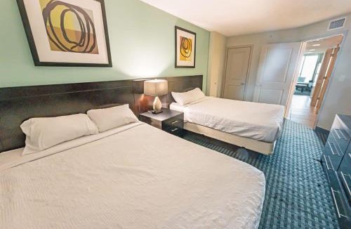 Downtown Myrtle Beach House | Modern Decor 1BR Direct Ocean Front Views,Jet Tub!