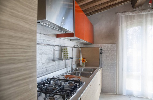 Badicorte House | Modern design farmhouse with wonderful swimming pool, located in a small town