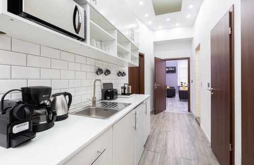 Terezvaros Apartment | ⭐MODERN DESIGN ☕FREE-BEER & BREAKFAST ❤️AIRCO