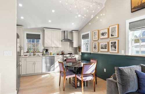 Provincetown House | Modern Design - Walk to Galleries, Dining, Beach