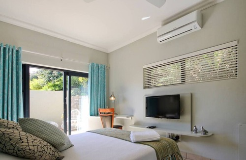 Helderberg Rural Apartment | Modern Designer Studio Apartment