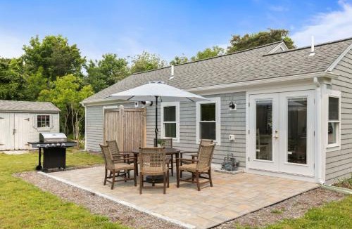Pocasset House | Modern Dog-Friendly Cape Cod Cottage Near Beaches