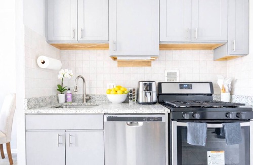 Downtown Hartford Apartment | Modern Downtown Condo Near XL Center + Gym