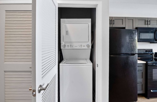 Bloomington Apartment | Modern Downtown Studio Near IU + Kirkwood Ave
