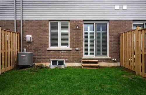 Hamilton House | Modern Dressed Full 3 Bedroom Townhouse