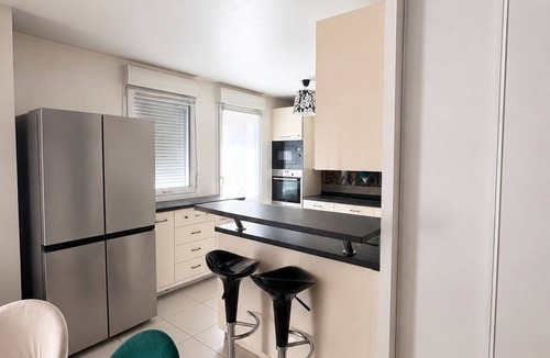 Cachan Apartment | Modern duplex near Paris-Terrace & Parking