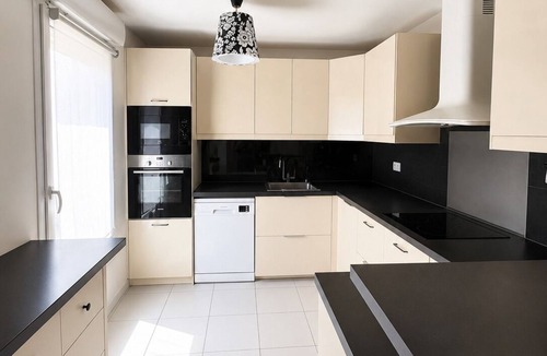 Cachan Apartment | Modern duplex near Paris-Terrace & Parking