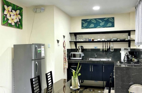 Puerto Baquerizo Moreno Apartment | Modern w/Balcony Apt, 5min away FROM SEA!
