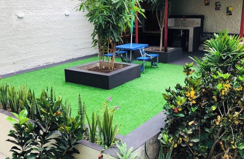 Puerto Baquerizo Moreno Apartment | Modern w/Balcony Apt, 5min away FROM SEA!