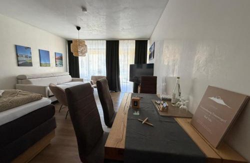 Bad Toelz Apartment | Modern eingerichtete Ferienwohnung Traumtagerl ruhig, zentral, ideal für Familien & Paare