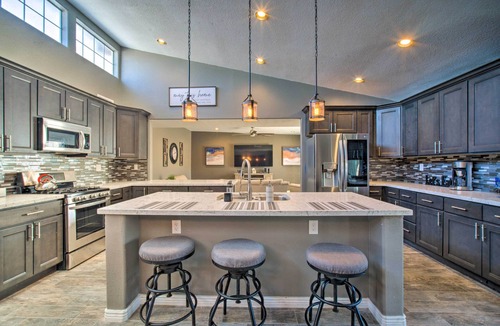 Northeast El Paso House | Modern El Paso Home w/Backyard & Fire Pit!