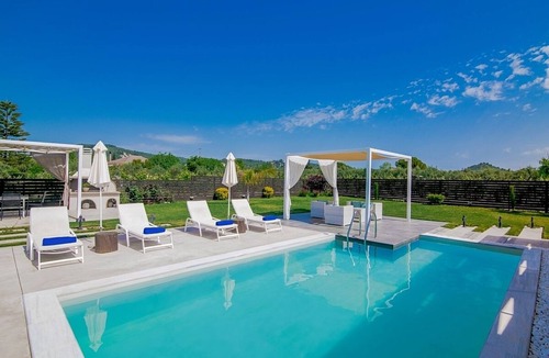 Vanato Villa | Modern & Elegant Villa, A/C, Superb Outdoor Areas, Private Pool - Quiet Setting 10mins from Tsilivi