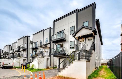 Elizabeth Apartment | Modern Elizabeth Apartment ~ 1 Mi to Train Station