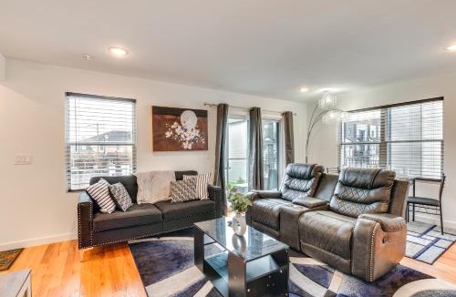 Elizabeth Apartment | Modern Elizabeth Apartment ~ 1 Mi to Train Station