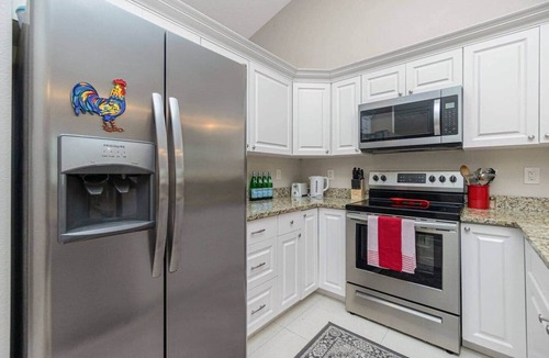Englewood East Villa | Modern Englewood Villa Large Lanai