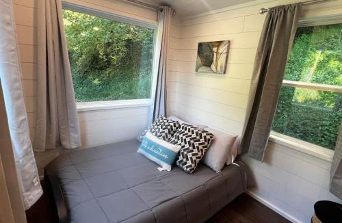 Betsy Layne House | Modern Escape