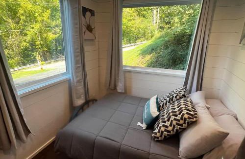 Betsy Layne House | Modern Escape