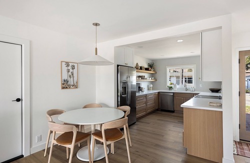 Lake San Marcos House | Modern Escape w/Views. Walk to Lake, Resort, Golf & Dining. Pet Friendly