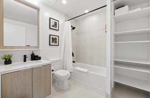 The Queensway Apartment | Modern Escape with Panoramic Views