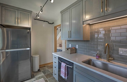 Evergreen House | Modern Evergreen Duplex Off I-70 w/Mountain Views