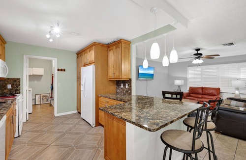 Eisenhower House | Modern Executive Stay at 211 South Lake Drive – Lehigh Acres, FL
