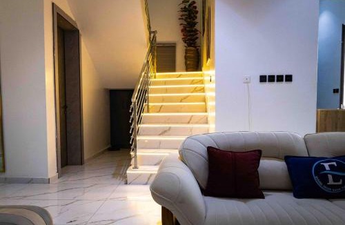 Abuja Apartment | Modern Executive Stay in Guzape Abuja