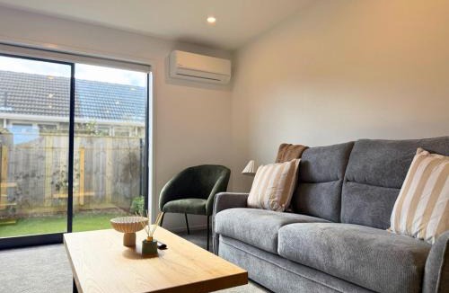 Lower Hutt House | Modern Fairfield Escape for Families and Groups