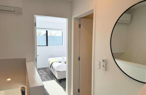 Lower Hutt House | Modern Fairfield Escape for Families and Groups