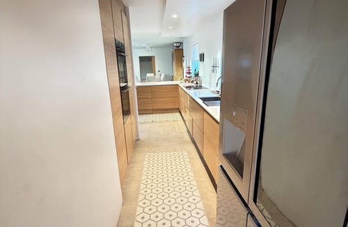 Haaleiti House | Modern family friendly house centrally located in Reykjavik, with Hot Tub