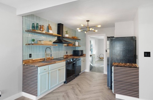 Harrington House | Modern Family Retreat – Roomy, Chic, and Close to DE Turf, Casino & the Beaches!